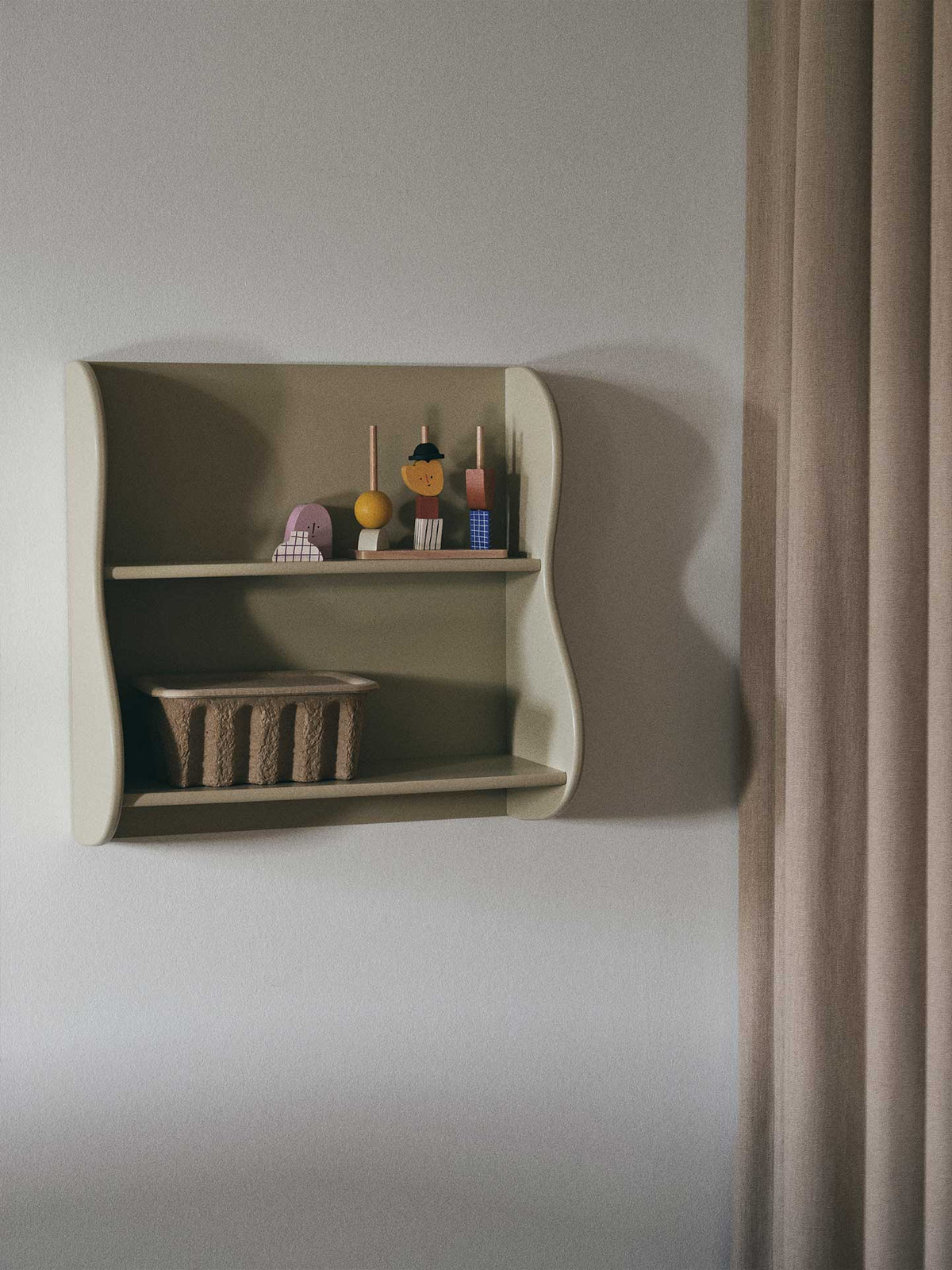 Slope Shelf - Cashmere