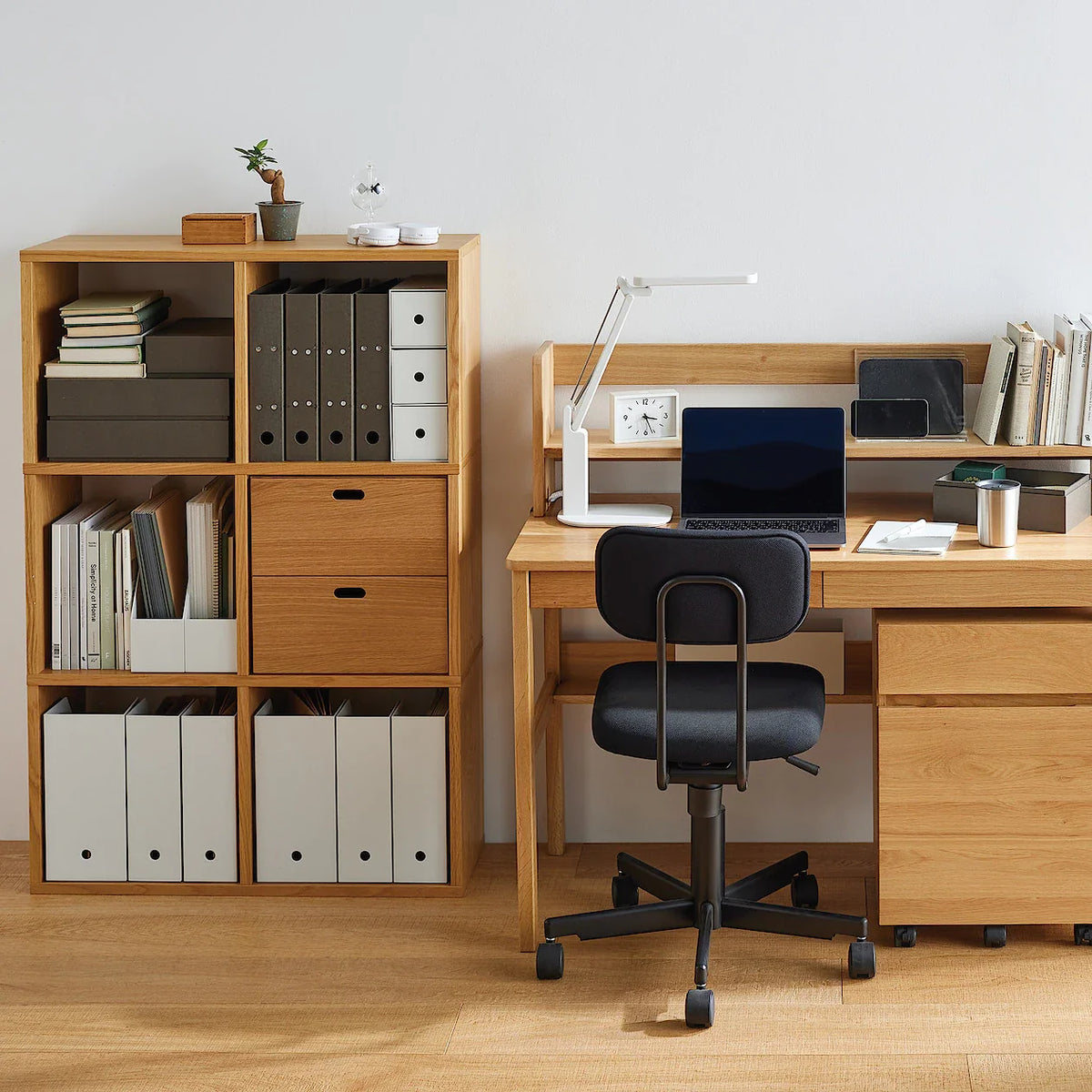 Stacking Shelf Compartment Shelf - Oak - 3 x 2