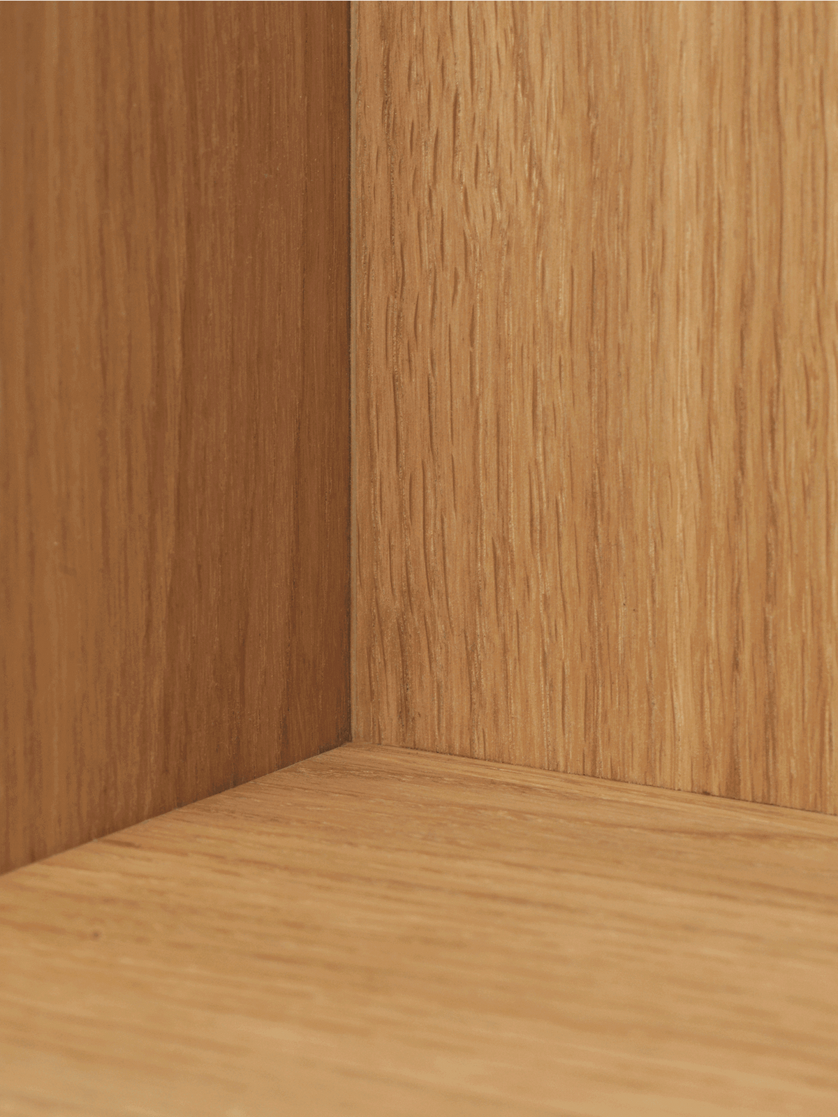 Stagger Shelf - Tall - Oiled Oak
